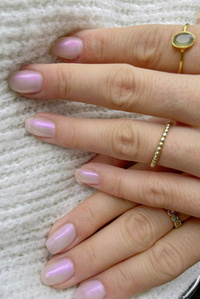 Nagelmodellage, Fingernägel in Pastellfarben