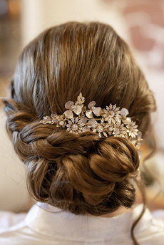 Hairstyling, Hochsteckfrisur Hochzeit